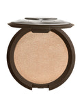 Samahbox x Becca Iluminador Shimmering Skin Perfector.